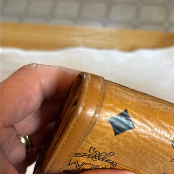 MCM limited edition Brown and Green Logo Wallet - Picture 14 of 16